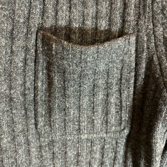 HERMAN  GEIST Sz M 100% Lambswool Ribbed Pockets Button Up Collar Cardigan - Picture 4 of 10
